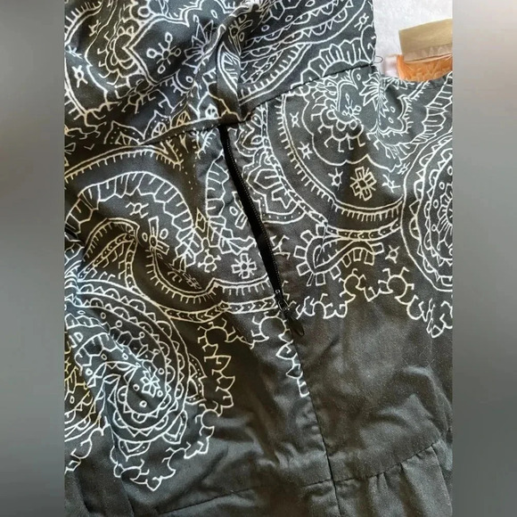 Rococo Sand Bandana Paisley Romper Gray Cotton Size M Style OB2408350 - Picture 5 of 10